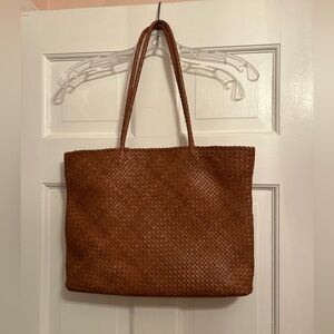 QUINCE TOTE. PREFECT CONDITION.